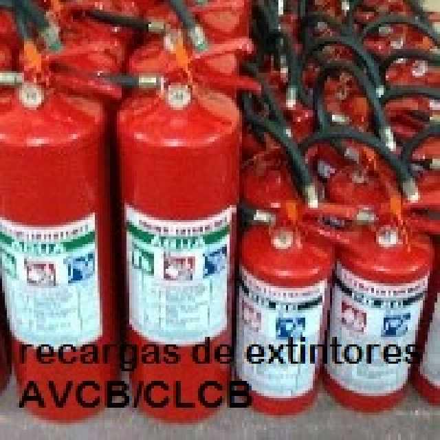 Foto 1 - A recarga de extintores pq boa esperana